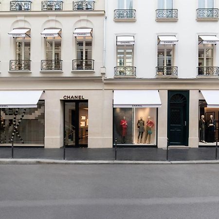 Chic Apartment On The Famous Shopping Rue Du Faubourg Saint-Honore Street Paris Bagian luar foto
